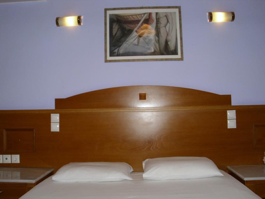 Hotel Cybele Pefki Aten Exteriör bild